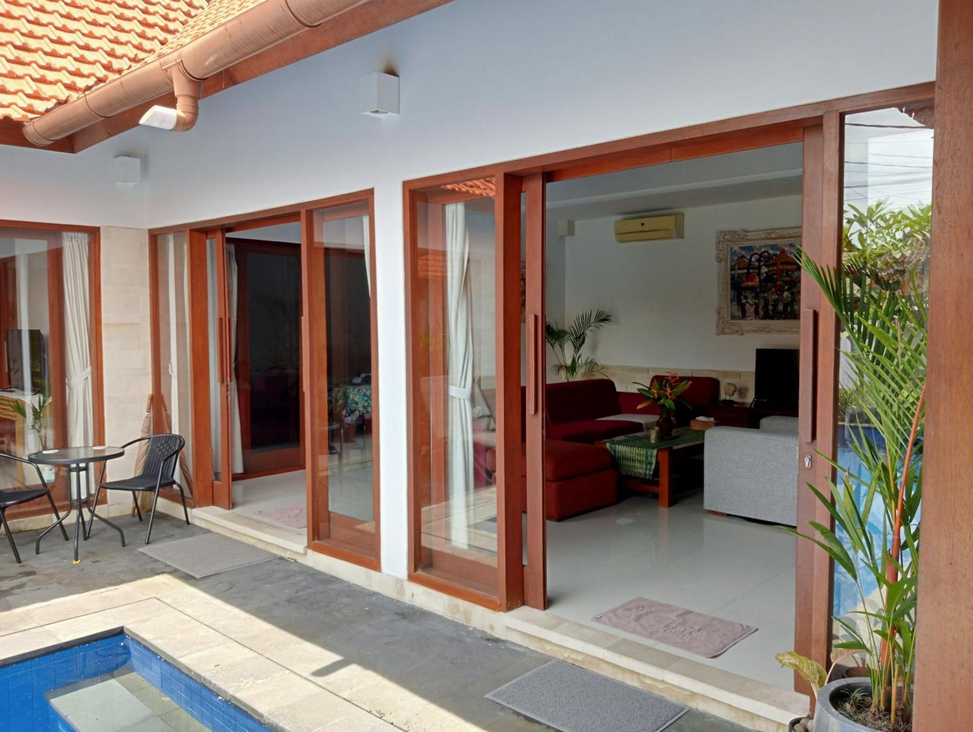 Pondok Indah Villa Ujung Esterno foto