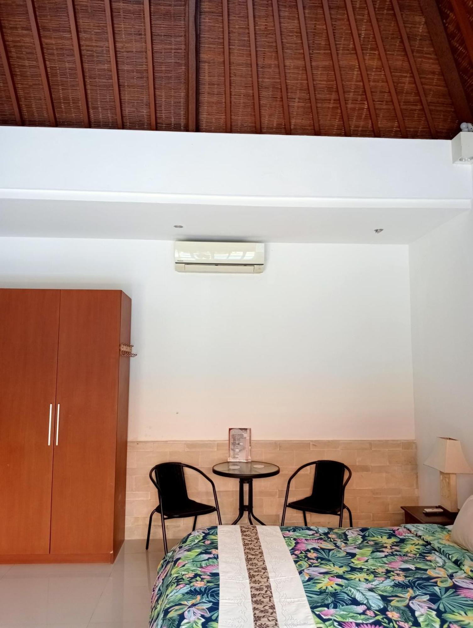 Pondok Indah Villa Ujung Esterno foto