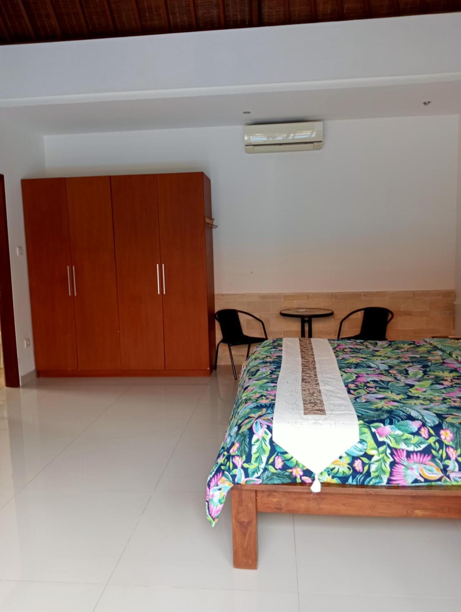 Pondok Indah Villa Ujung Esterno foto